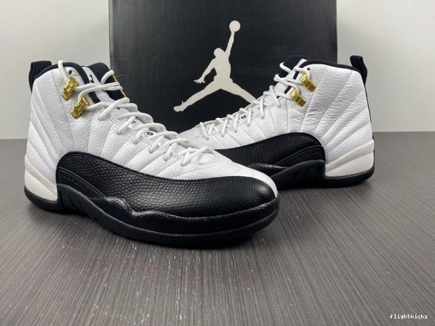 Retro Taxi (2013) 12 Jordan 130690-125 0825